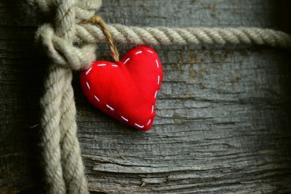 heart, red, rope-3085515.jpg